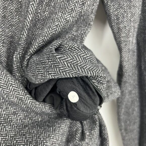 Lululemon Top Size 4 Womens Gray Heathered Herringbone Base Runner 1/2 Zip Rulu - Picture 5 of 8